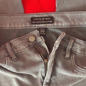 Banana Republic super stretch legging fit jean, size 6P